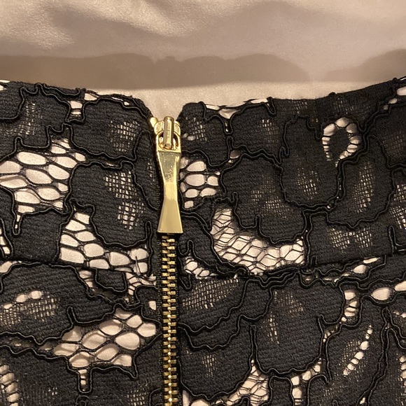 Kate Spade black lace a-line midi skirt. Size 0, excellent like-new condition - Picture 4 of 5